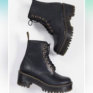 Dr martens boots, worn maybe three times total. Authentic leather dr.martens